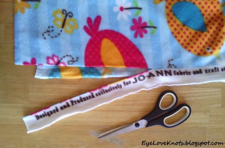 Changing the Blade on Your Rotary Cutter - EyeLoveKnots