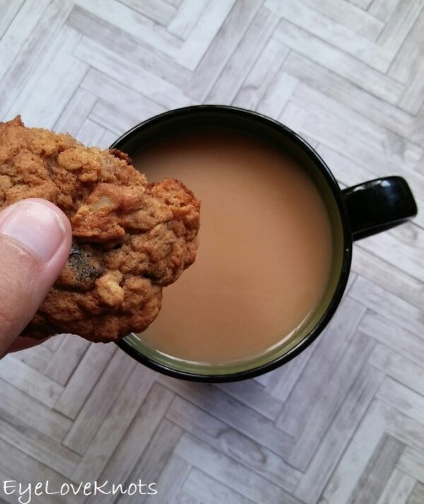 Vee's Mega Oatmeal Raisin Cookies EyeLoveKnots