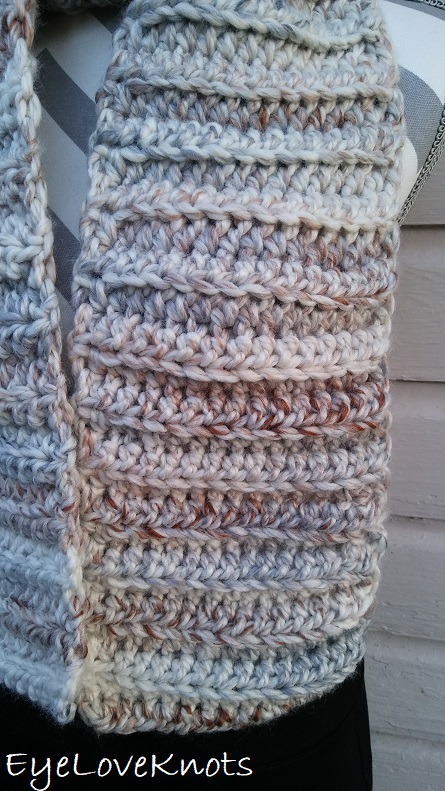 Love This Chunky Yarn Crochet Scarf Pattern