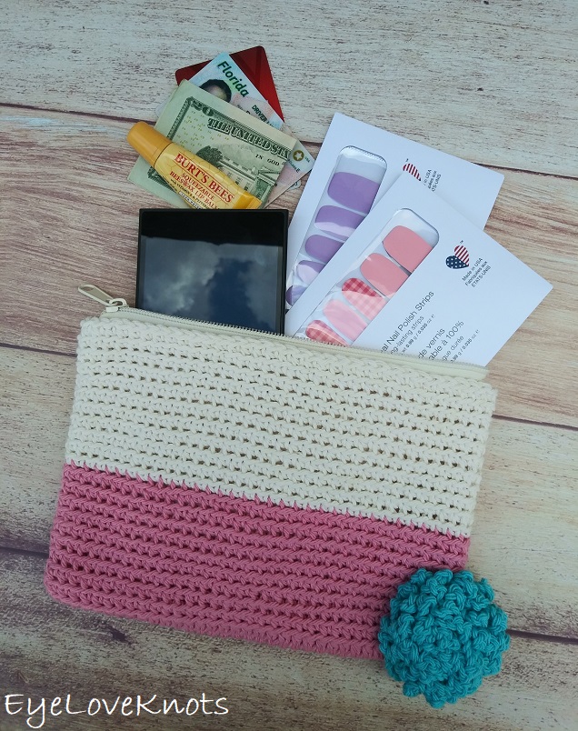 Crochet Zipper Pouch | Free Pattern | Ned & Mimi