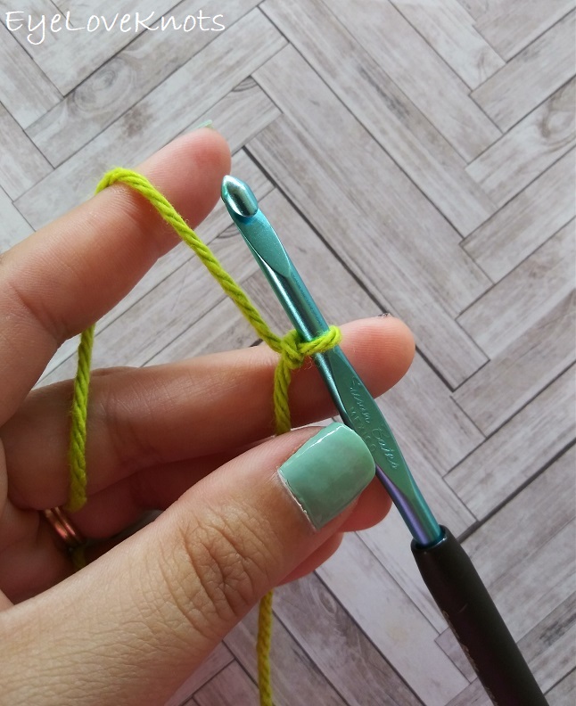 How to Crochet a Chain - Photo Tutorial - EyeLoveKnots