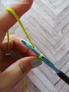 How to Crochet a Chain - Photo Tutorial - EyeLoveKnots