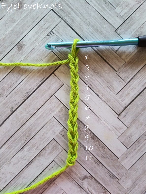 How to Crochet a Chain Photo Tutorial EyeLoveKnots