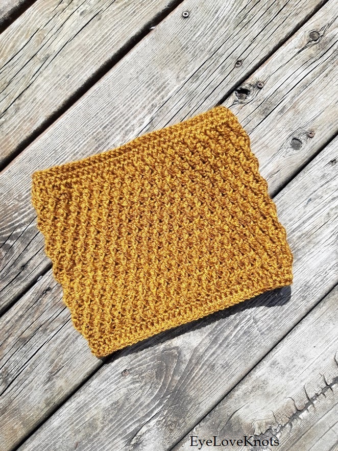 You're Not Alone Cowl - Crochet Pattern Review - The Cozy Cottage