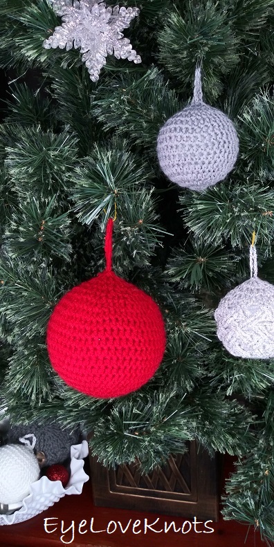 Lightweight Haylee Bauble Ornament - Free Crochet Pattern | Easy Half