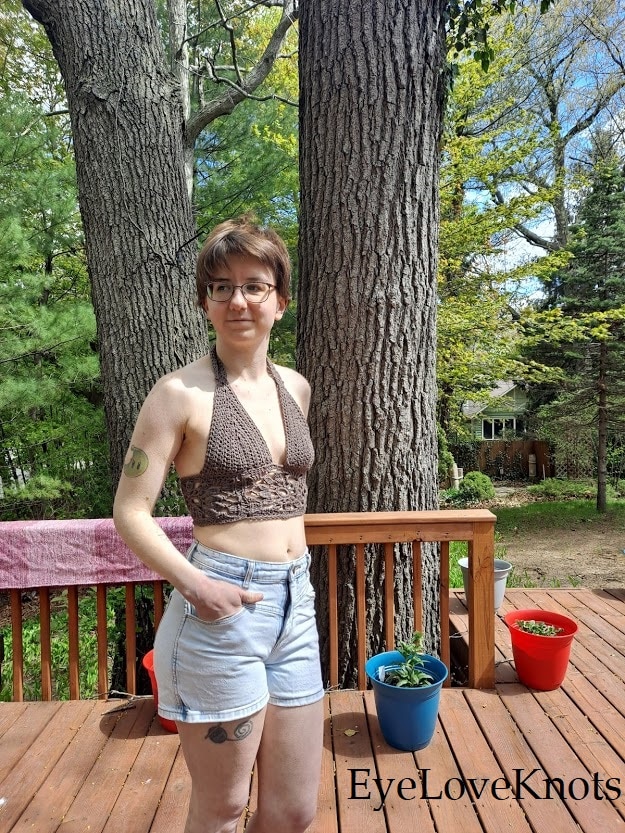 brown crocheted Summer top with blue denim shorts, EyeLoveKnots, women's Summer outfit