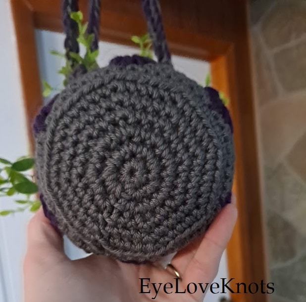 Ivy Stitch Plant Hanger - Crochet Pattern Review - EyeLoveKnots