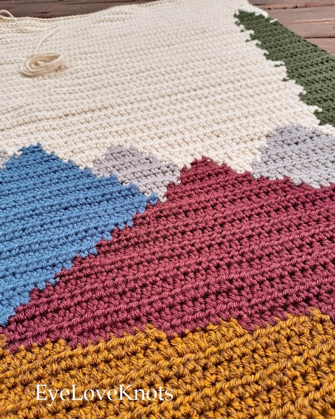 How to Crochet the Mountain Mama Blanket