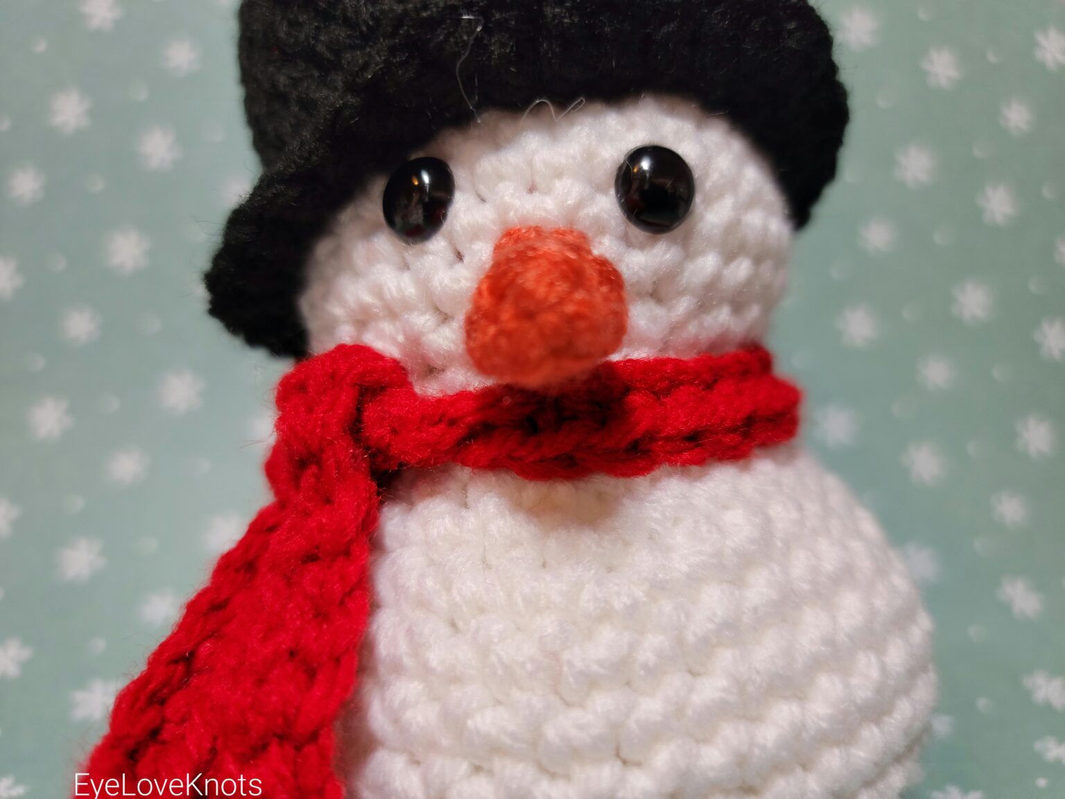 Winter Wonderland Snowman - Crochet Pattern Review - EyeLoveKnots