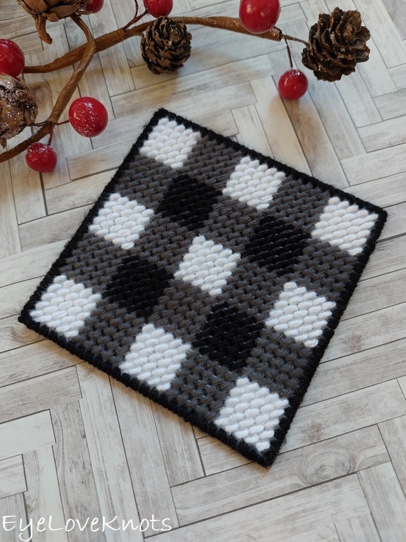 Make a Plastic Canvas Door Mat with These Great Patterns