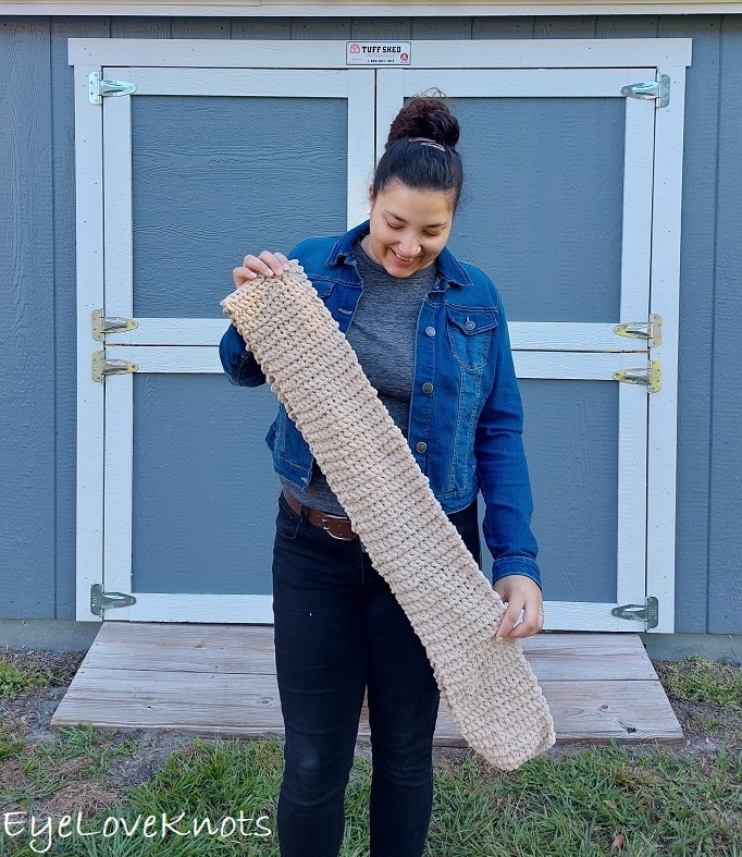 Super Chunky Kinsley Blake Scarf Free Knitting Pattern