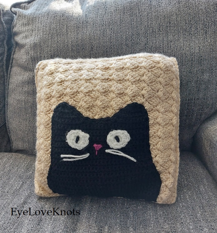 English crochet pattern Pillow-roller Lazy cat 1 new