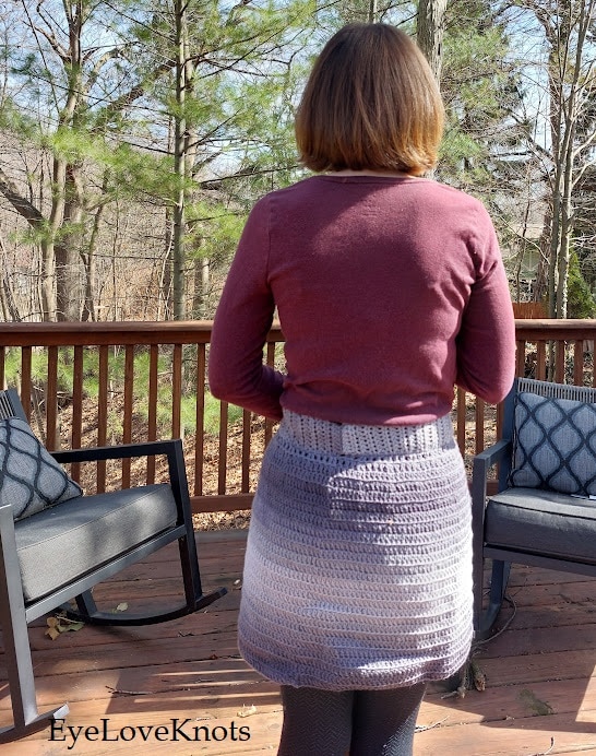 Poofy Skirt - Crochet Pattern Review - EyeLoveKnots