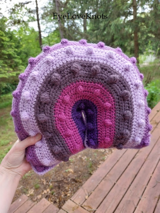 Crochet Pillow.. the ergonomic kind : r/crochet