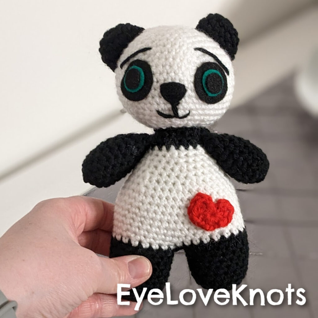 Panda Amigurumi
