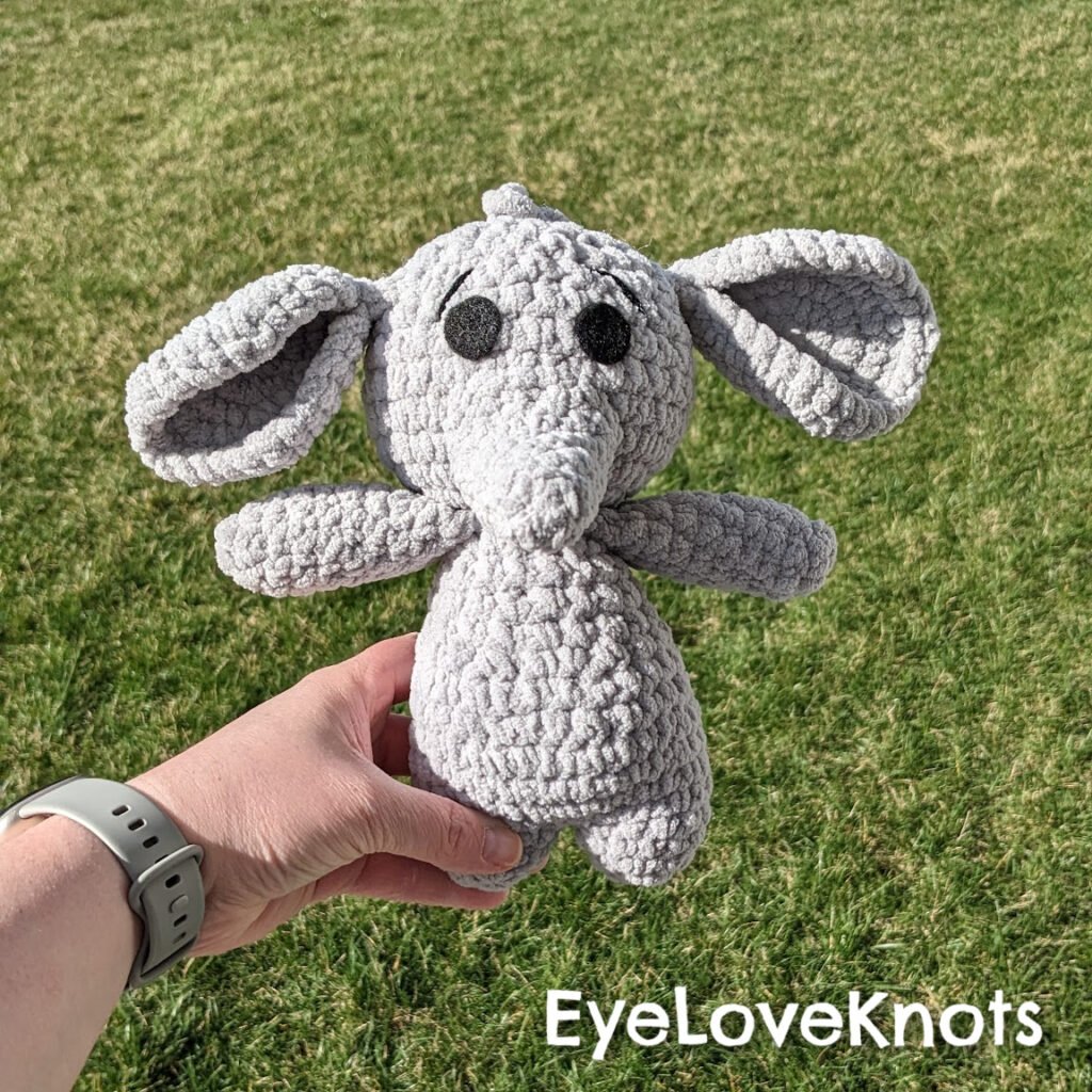 Mini Belly Ellie - Crochet Pattern Review - EyeLoveKnots