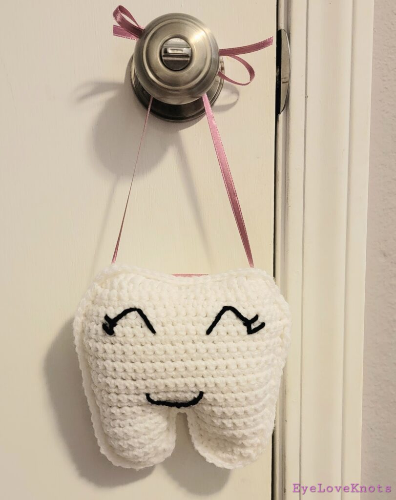 Tooth Fairy Pillow - Crochet Pattern Review - EyeLoveKnots