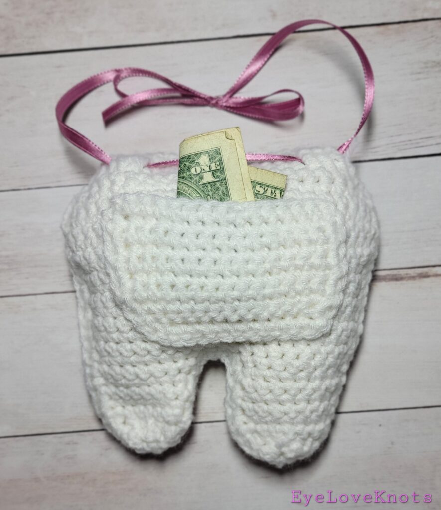 Tooth Fairy Pillow - Crochet Pattern Review - EyeLoveKnots