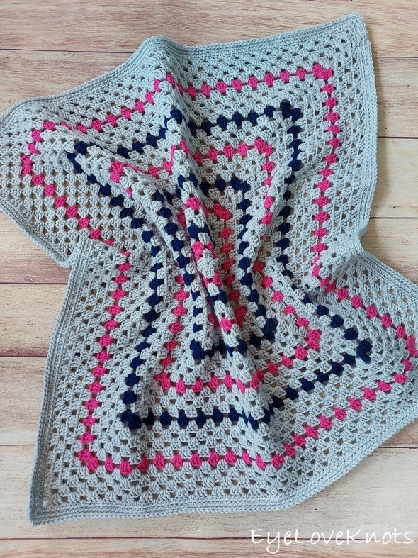 Easy Crochet Blanket Tutorial - Adventures of a DIY Mom