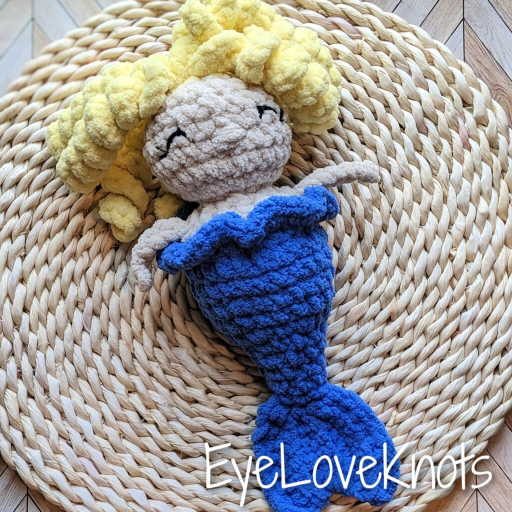 Mermaid Lollie - Crochet Pattern Review - EyeLoveKnots