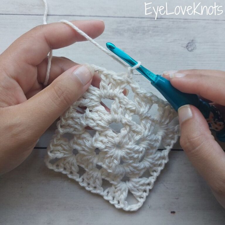 How to Crochet Evenly Around a Project - EyeLoveKnots