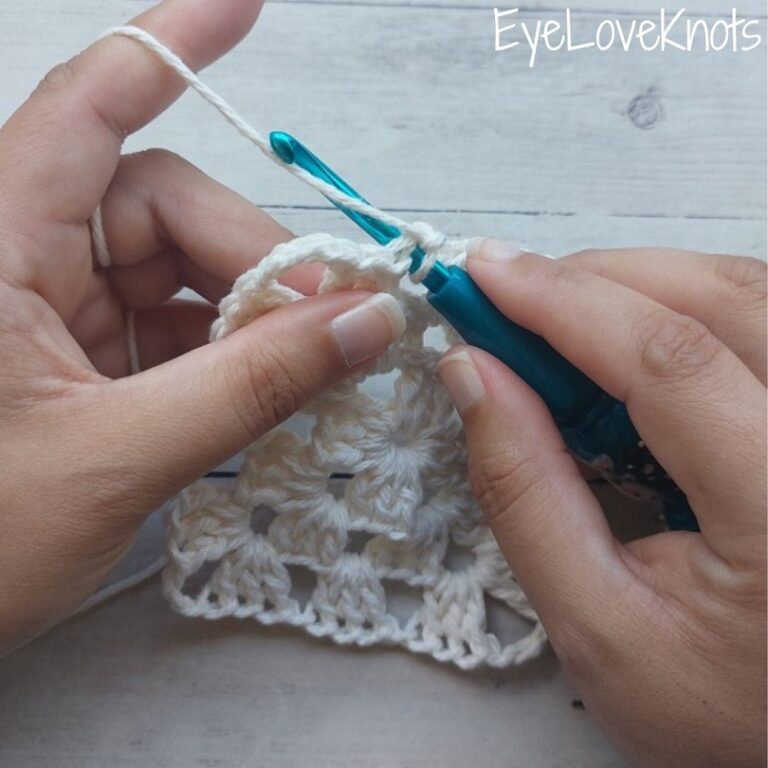 How to Crochet Evenly Around a Project - EyeLoveKnots