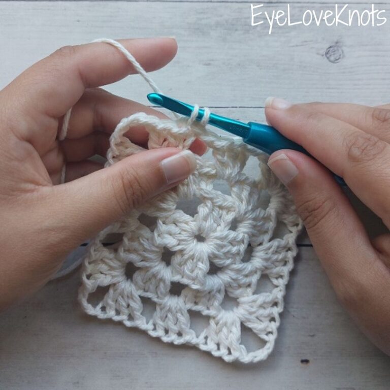 How to Crochet Evenly Around a Project - EyeLoveKnots