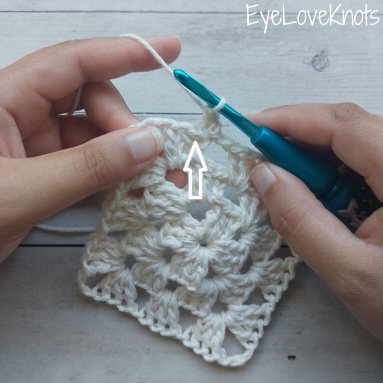 How to Crochet Evenly Around a Project - EyeLoveKnots