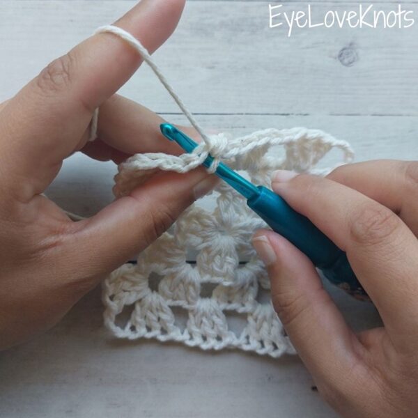 How to Crochet Evenly Around a Project - EyeLoveKnots