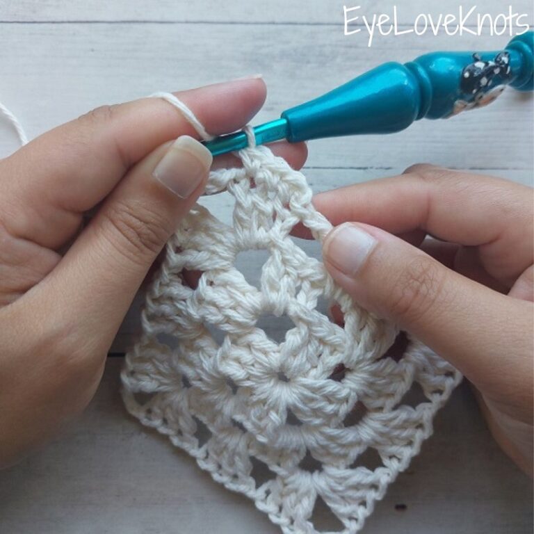 How to Crochet Evenly Around a Project - EyeLoveKnots