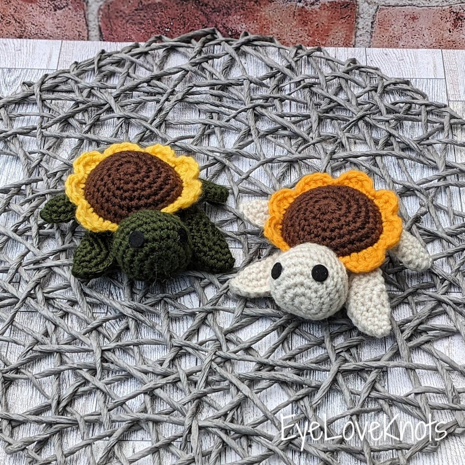 Petal the Sunflower Turtle - Crochet Pattern Review - EyeLoveKnots