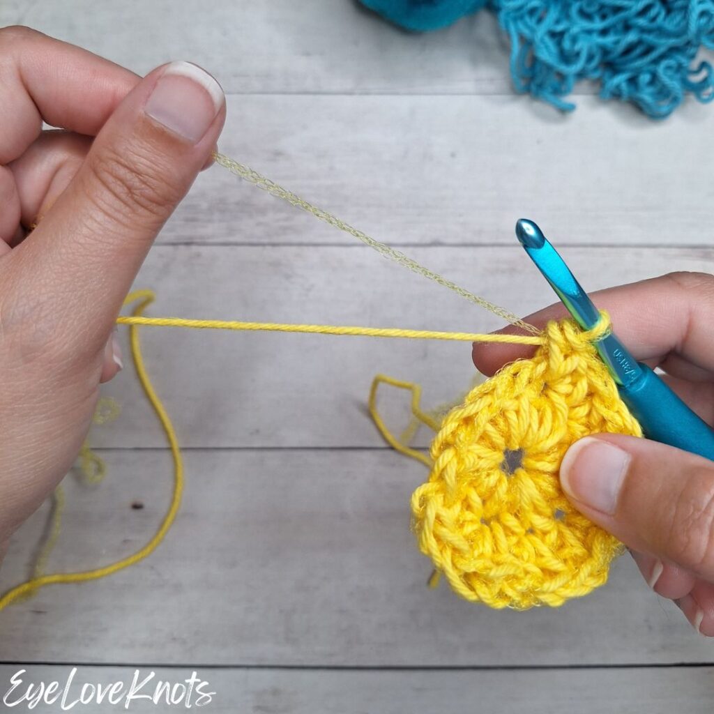 crochet scrubby with cotton