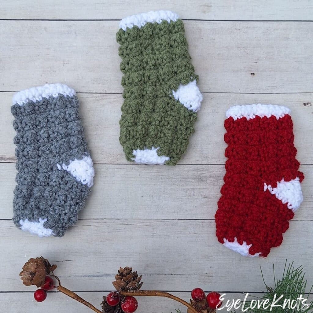aligned cobble stitch mini stockings
