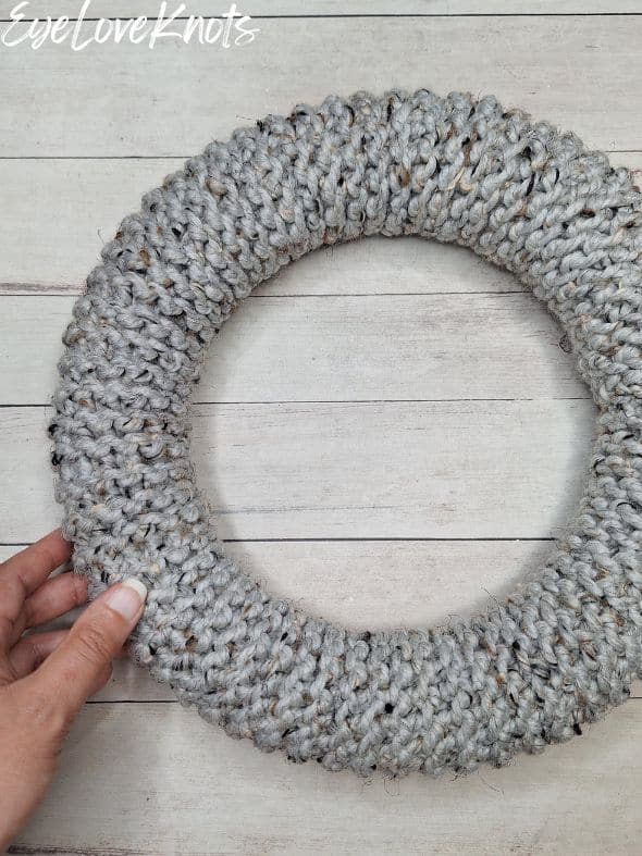 super bulky knit wreath