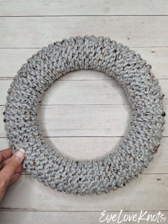 super chunky knit wreath